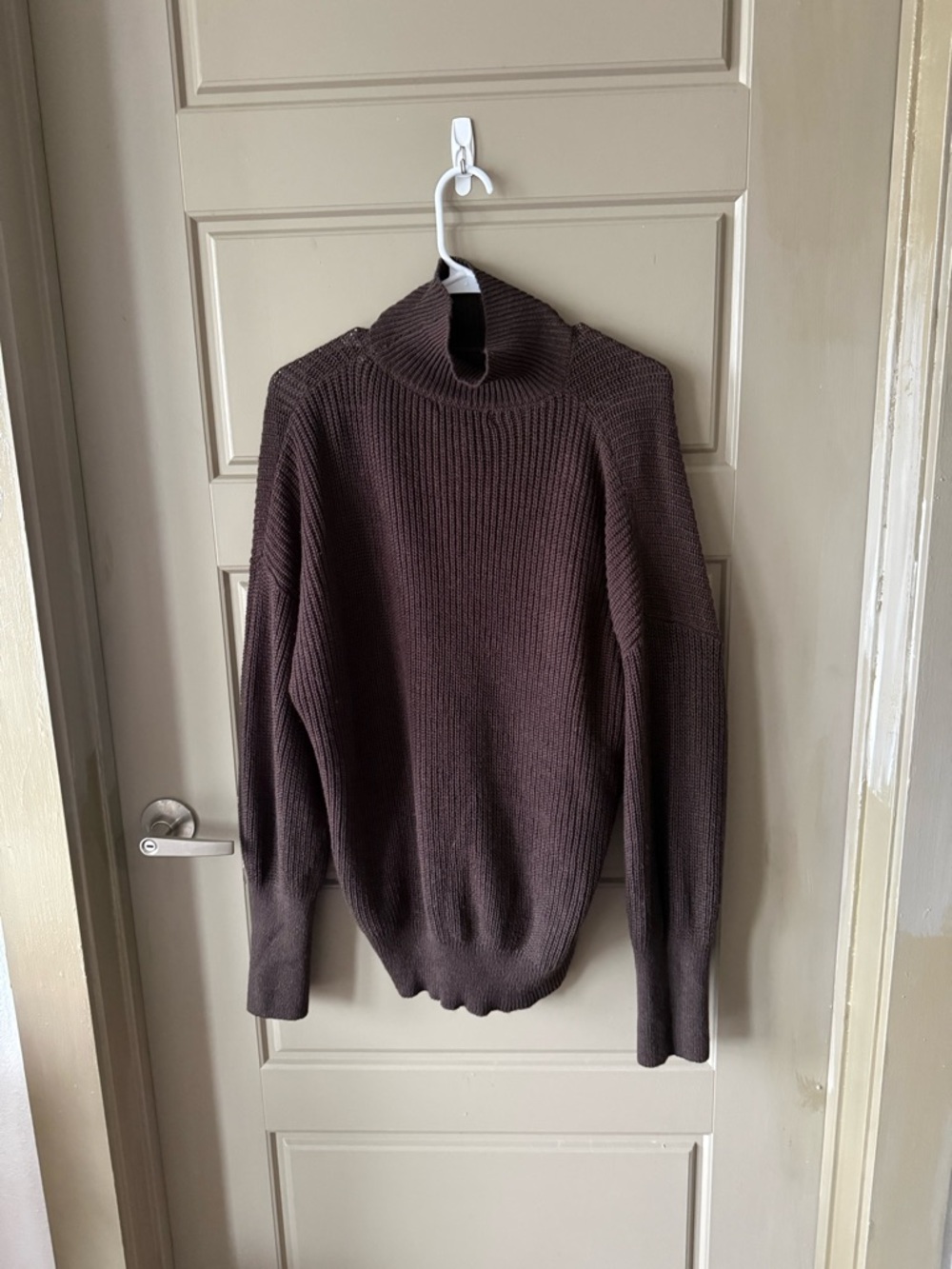 CHNGE Brown Ribbed Knit Turtleneck Sweater